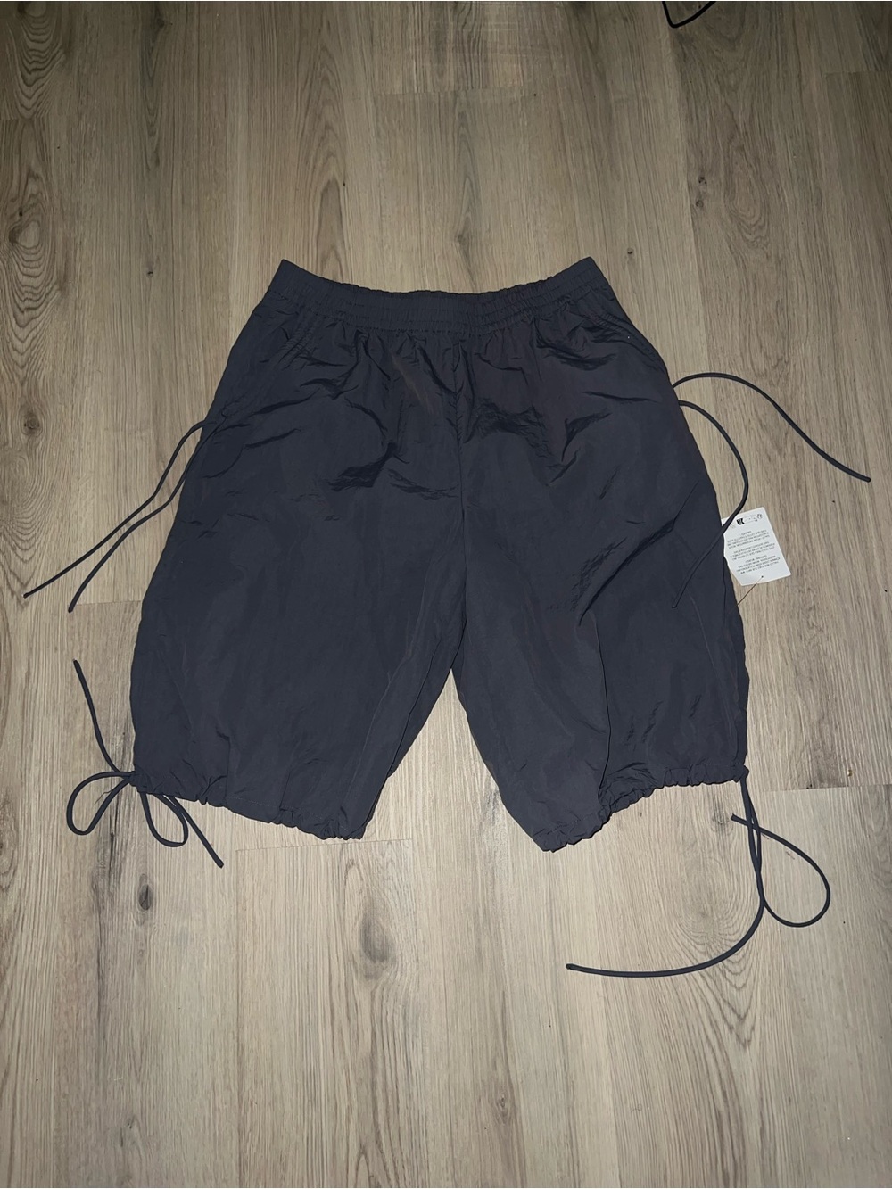 NWT COLLUSION Gray Nylon Longline Shorts Size 6 Lightweight Drawstring Pockets